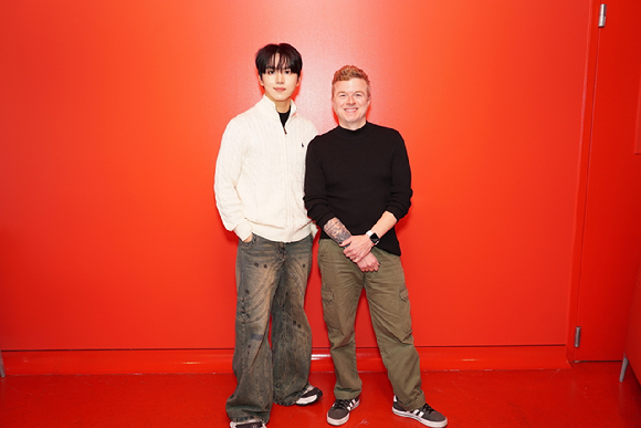 키노 '아이하트라디오' 출연 이미지 [사진=NAKED]