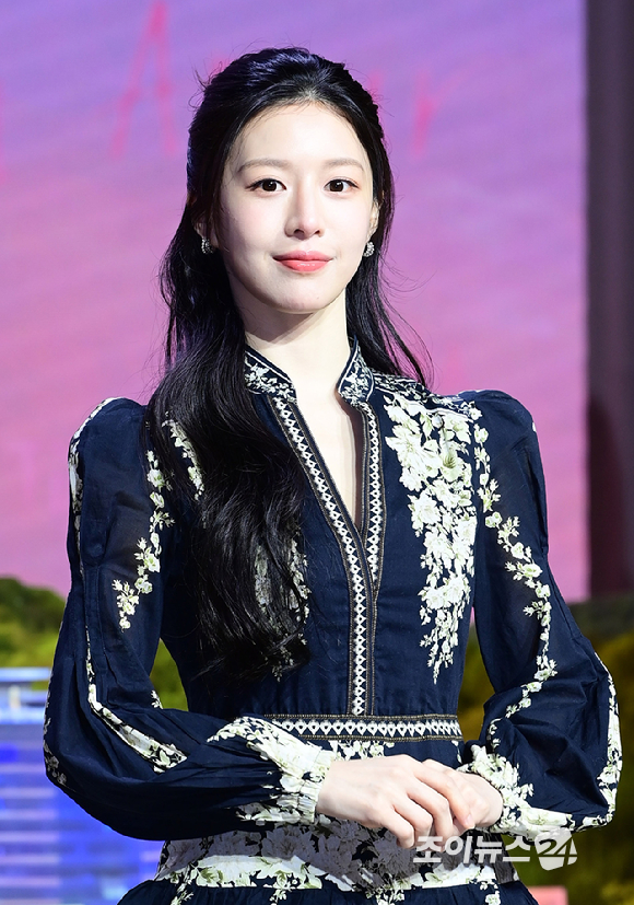 배우 고윤정이 13일 오전 서울 강남구 조선팰리스 서울강남에서 열린 넷플릭스 시리즈 '이 사랑 통역 되나요?' 제작발표회에 참석하고 있다. [사진=정소희 기자]