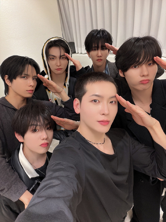 엘라스트 라노, 오늘(2일) 현역 입대 "성장한 모습으로 돌아오겠다"