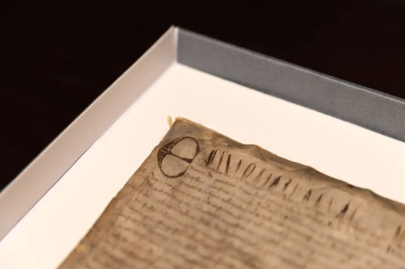 미국 하버드대 로스쿨 도서관이 약 80년 전 단돈 27달러에 들여온 '마그나카르타(magna carta·대헌장)' 가품이 사실은 725년 전 영국 왕이 서명한 진품으로 밝혀졌다. 사진은 마그나카르타. [사진=하버드 로스쿨]