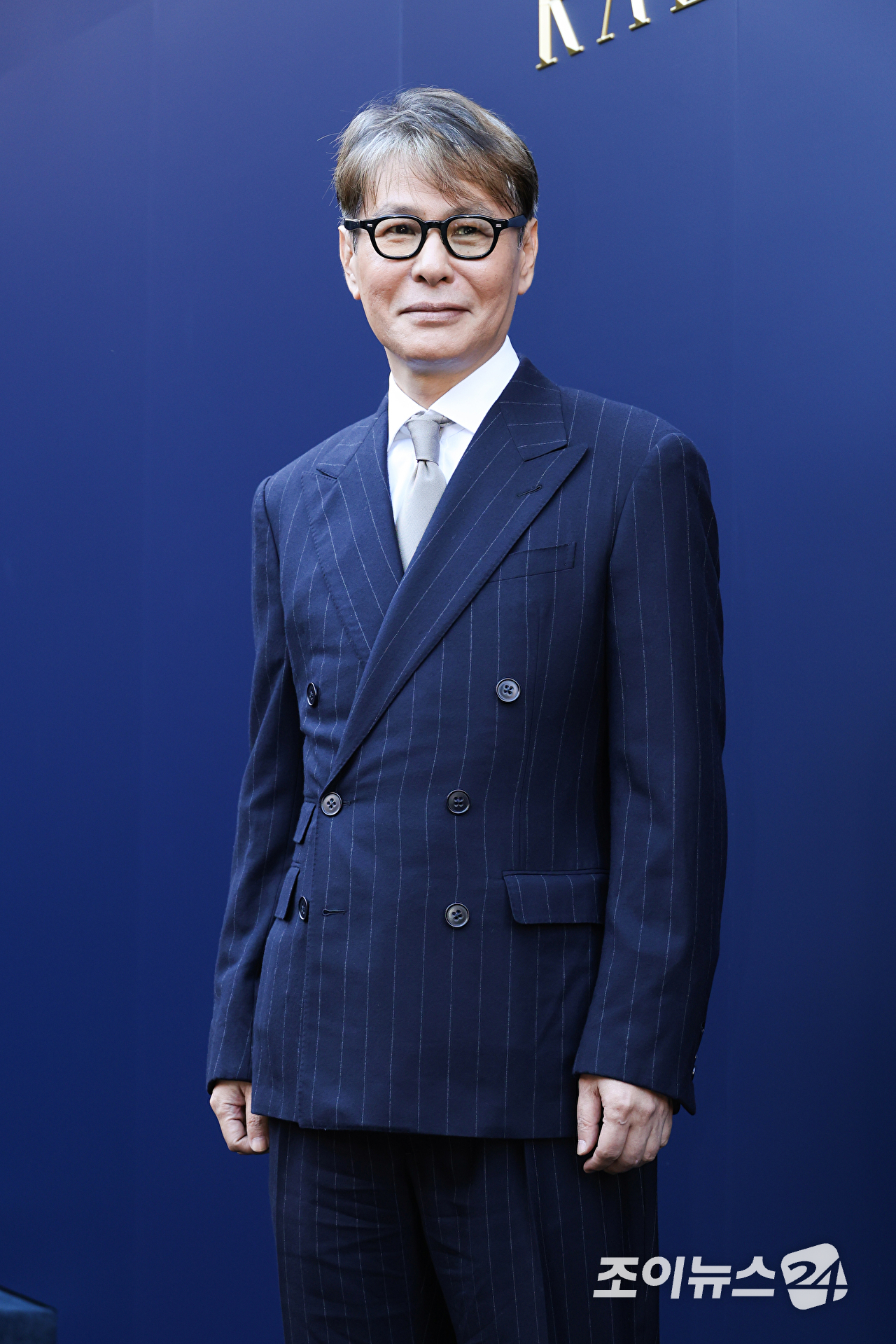 가수 윤상이 15일 오후 서울 종로구 석파정 서울미술관에서 진행된 패션 아이콘 랄프 로렌의 삶을 조명한 HBO 다큐멘터리 '베리 랄프' 스크리닝 이벤트에 참석해 포즈를 취하고 있다. [사진=문수지 기자]