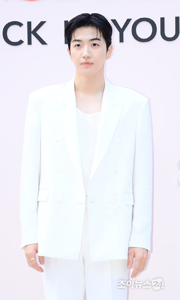 배우 강훈이 3일 오후 서울 성동구 성수동 앤더슨씨에서 열린 SK-II 팝업스토어 오픈 기념 포토 행사에 참석하고 있다. [사진=정소희 기자]