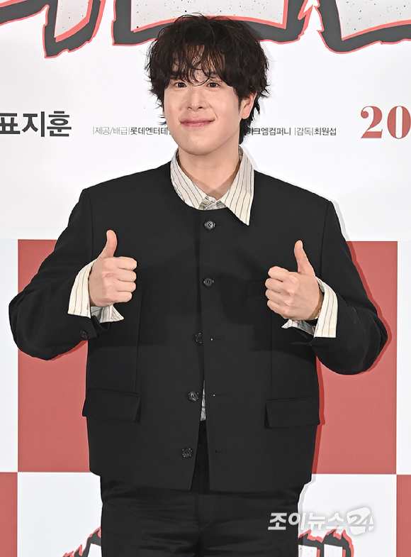 배우 표지훈이 8일 오후 서울 송파구 신천동&nbsp;롯데시네마 월드타워점에서 열린 영화 '하트맨' 시사회에서 포토타임을 갖고 있다. [사진=곽영래 기자]