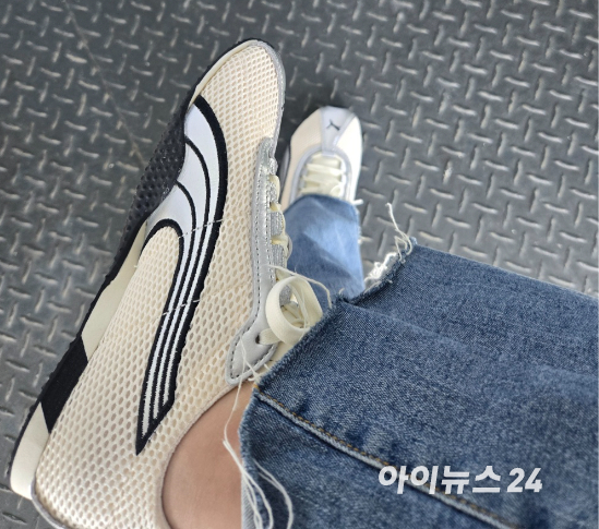 16일 선 출시하는 푸마 에이치스트릿 그린 컬러 정면 사진. [사진=박은경 기자]