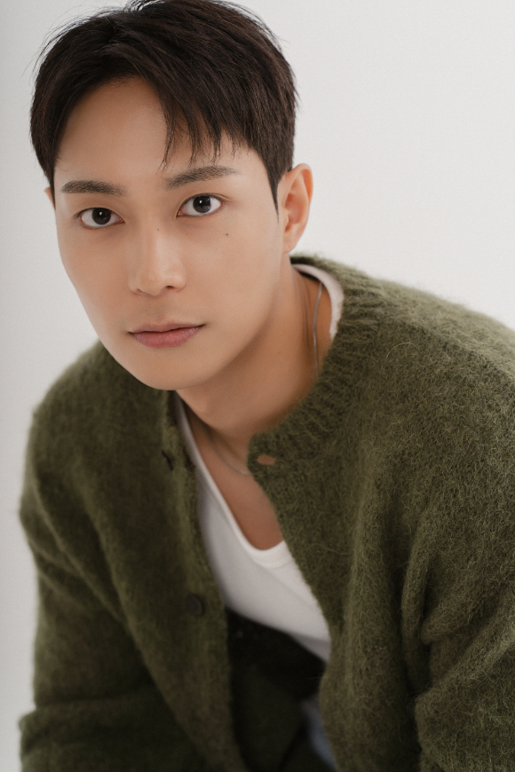 크나큰 출신 오희준, 활동명 우승 변경⋯본격 연기 활동