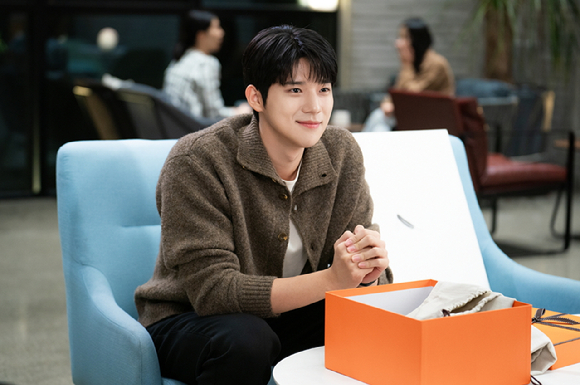 새벽 2시의 신데렐라 [사진=쿠팡 플레이 ]