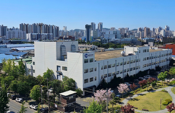 한미반도체, 1300억 들여 역대 최대 8공장 구축…HBM 장비 생산 확대