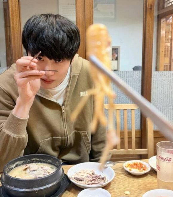 변우석 [사진=변우석 SNS]