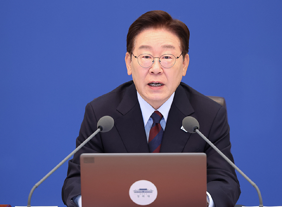 이재명 대통령이 26일 청와대에서 열린 국무회의 겸 비상경제점검회의에서 발언하고 있다. 2026.5.26 [청와대통신사진기자단] [사진=연합뉴스]
