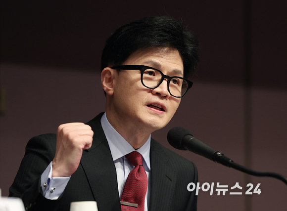 한동훈 국민의힘 비상대책위원장이 7일 오전 서울 중구 한국프레스센터에서 열린 관훈클럽 초청 토론회에서 발언하고 있다. [사진=국회사진기자단 ]