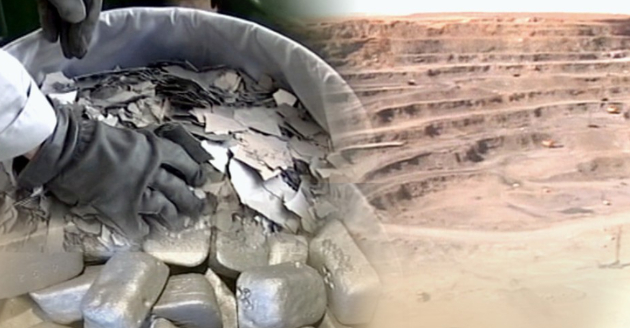 지난해 10월 당시 일본 자민당 본부에서 다카이치 사나에 총재가 공명당과의 협의가 결렬된 이유에 대해 설명하고 있다. [사진=교도/연합뉴스 ]