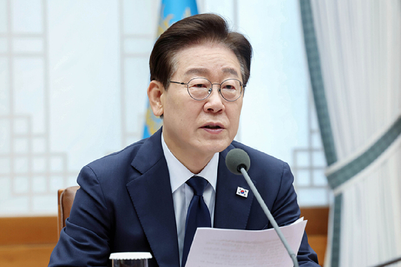 이재명 대통령이 6일 청와대에서 열린 메가프로젝트 민관합동 점검회의에서 발언하고 있다. 2026.7.6 [사진=연합뉴스]