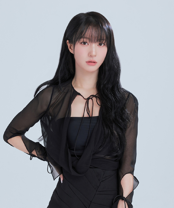 오마이걸 유빈 이미지. [사진=알비더블유, WM엔터테인먼트]