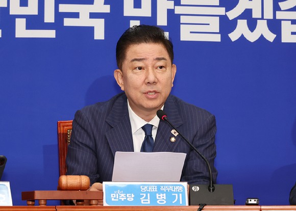 더불어민주당 김병기 당 대표 직무대행 겸 원내대표가 20일 국회에서 열린 최고위원회의에서 발언하고 있다. 2025.6.20 [사진=연합뉴스]