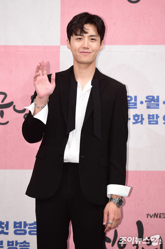 배우 김선호가 출연을 결정지은 영화 '2시의 데이트', '도그 데이즈'에서 하차한다. [사진=정소희 기자]