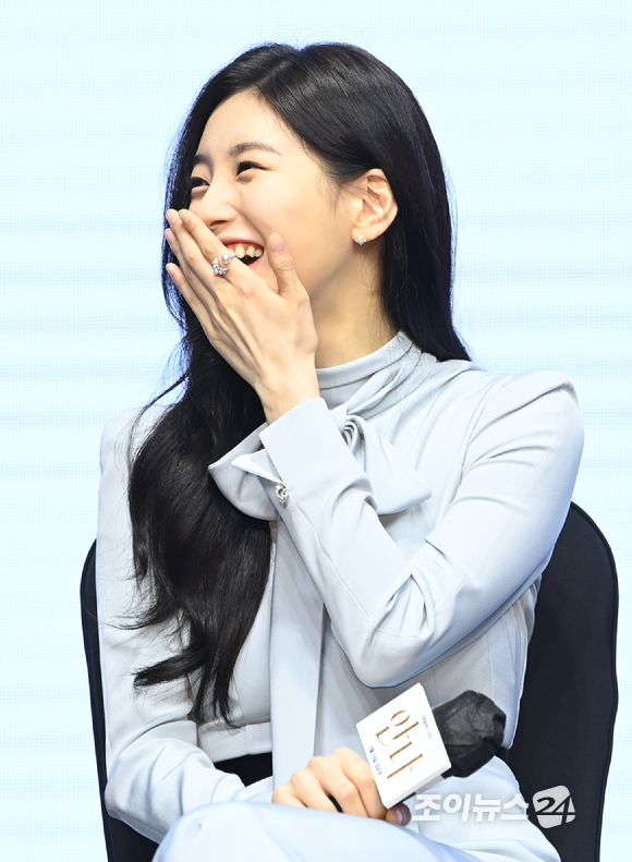 배우 수지가 21일 오전 여의도 콘래드서울에서 열린 쿠팡플레이 시리즈 '안나' 제작발표회에 참석하고 있다. [사진=정소희 기자]