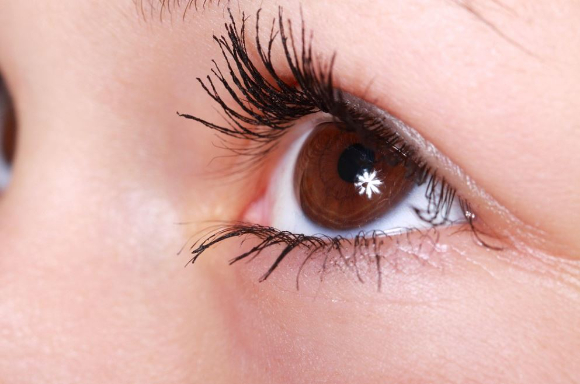 자신이 운영하는 카페에서 미성년자 다수를 성폭행한 혐의를 받는 40대가 검찰에 넘겨졌다. 본 기사와 무관한 이미지. [사진=픽사베이@PublicDomainPictures]