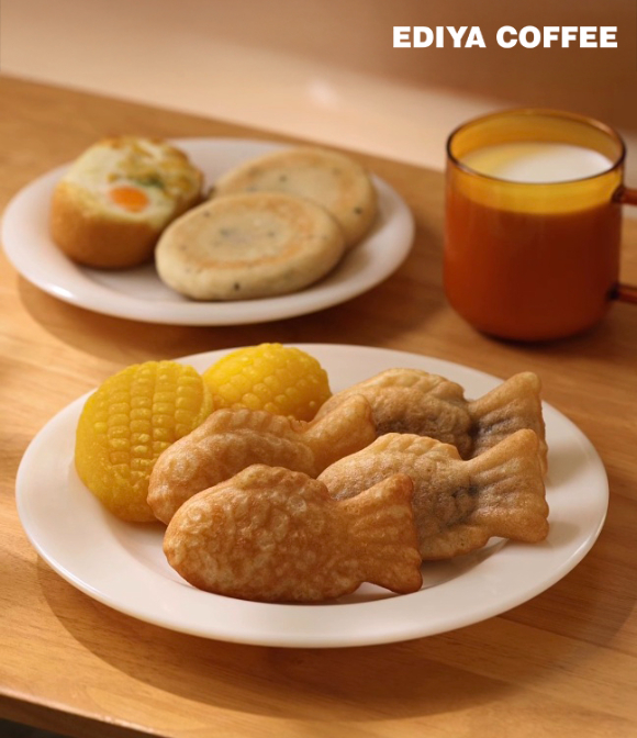 스타벅스가 '월리를 찾아라'와 협업해 겨울 프로모션을 진행한다. [사진=스타벅스]