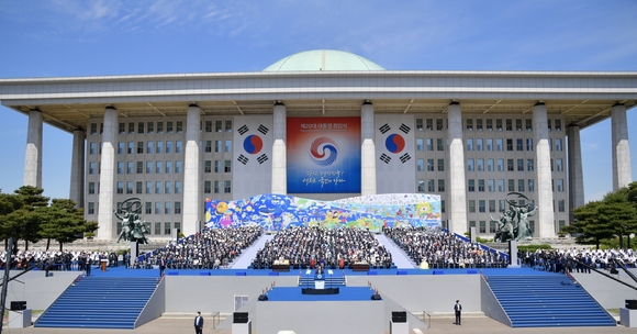 지난 10일 오전 서울 여의도 국회에서 열린 윤석열 제20대 대통령의 취임식에 윤석열 대통령이 취임사를 하고 있다. [사진=국회사진취재단]