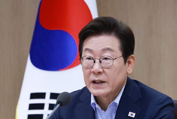 이재명 대통령이 29일 서울 용산 대통령실 청사에서 열린 임시 국무회의에서 발언하고 있다. 2025.8.29 [사진=연합뉴스]