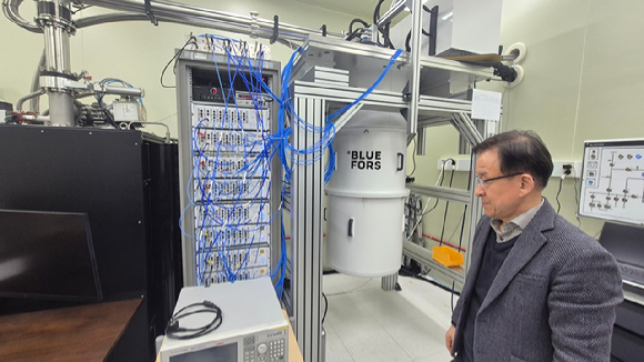 한국표준과학연구원에는 20큐빗 4대, 50큐빗 1대의 초전도 양자컴퓨터가 설치돼 있다. 20큐빗은 3평 크기에 구축 비용은 약 15억원에 달한다. [사진=정종오 기자]