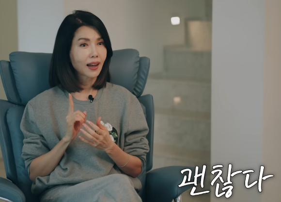 아나운서 출신 방송인 백지연이 유독가스를 들이마시고 응급실로 실려 갔던 아찔한 경험을 고백했다. 사진은 백지연. [사진=유튜브 @지금백지연]