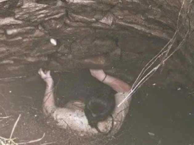 중국에서 산책 도중 깊은 우물에 추락한 여성이 무려 54시간 동안 벽의 돌 틈을 붙잡고 버티다 극적으로 구조됐다는 사연이 전해졌다. 사진은 A씨. [사진=웨이보]