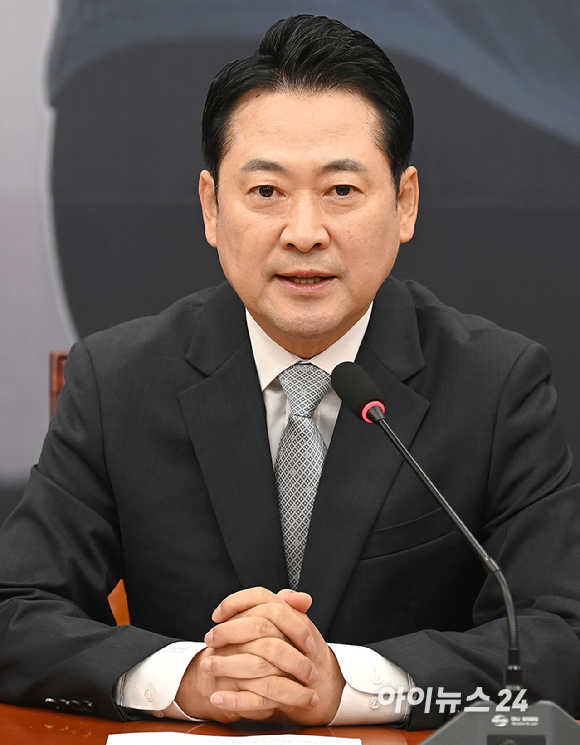 장동혁 국민의힘 대표가 18일 국회에서 열린 최고위원회의에서 발언하고 있다. [사진=곽영래 기자]