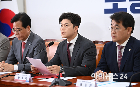 국민의힘 김용태 비상대책위원장이 19일 국회에서 열린 비리백화점 이재명 정부 인사청문회 대책회의에서 발언하고 있다. [사진=곽영래 기자]