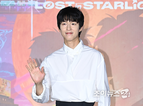 배우 홍경이 27일 오후 서울 광진구 롯데시네마 건대입구에서 열린 '이 별에 필요한' 언론시사회 및 간담회에서 포토타임을 갖고 있다. [사진=곽영래 기자]
