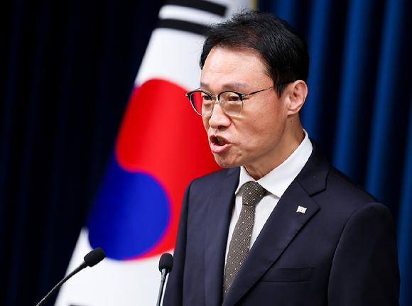 이규연 대통령실 홍보소통수석이 10일 용산 대통령실에서 이재명 대통령 '취임 100일 기자회견' 관련 브리핑을 하고 있다. 2025.9.10 [사진=연합뉴스]