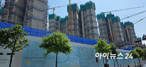 서울 송파구 신천동의 '잠실르엘' 공사 현장. 2025.08.14 [사진=이효정 기자 ]