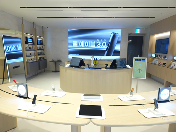 릴 미니멀리움 마곡점 내부 사진. [사진=KT&G]