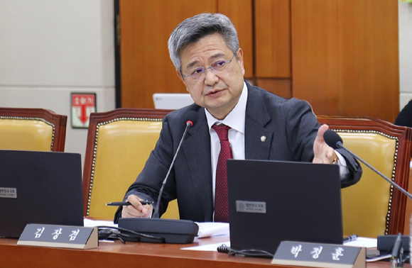 국회 과학기술정보방송통신위원회 소속 김장겸 국민의힘 의원. [사진=김장겸 의원실]
