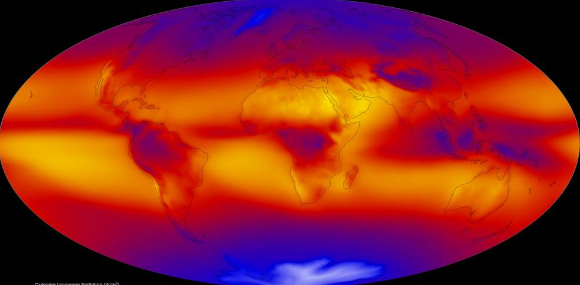 인류는 지금 계속 뜨거워지고 있는 ‘지구위에' 위태롭게 서 있다. [사진=NASA]