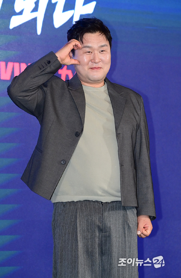 배우 윤경호가 6일 오후 서울 광진구 풀만 앰배서더 서울 이스트폴에서 열린 티빙 오리지널 '취사병 전설이 되다' 제작발표회에 참석하고 있다. [사진=정소희 기자]