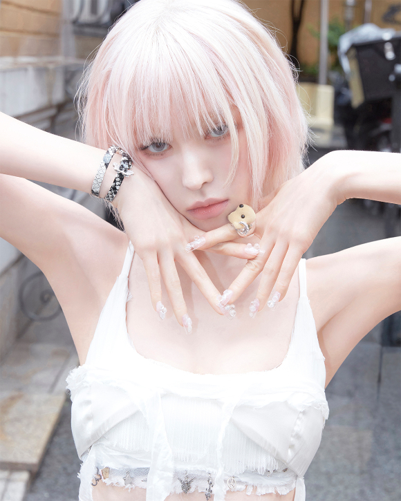 웬디 콘셉트 포토 [사진=어센드]