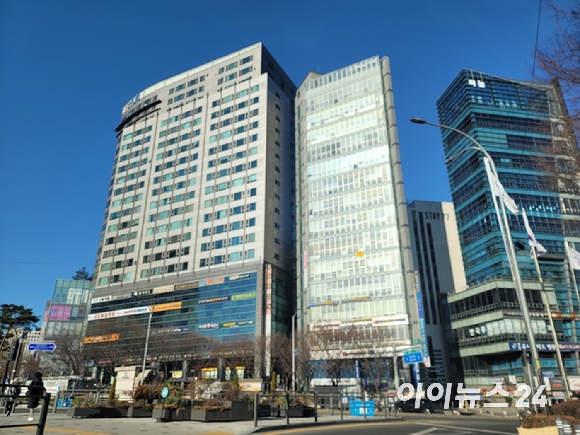 양재 지구중심 지구단위계획구역으로 지정된 양재역 인근 전경. [사진=김서온 기자]