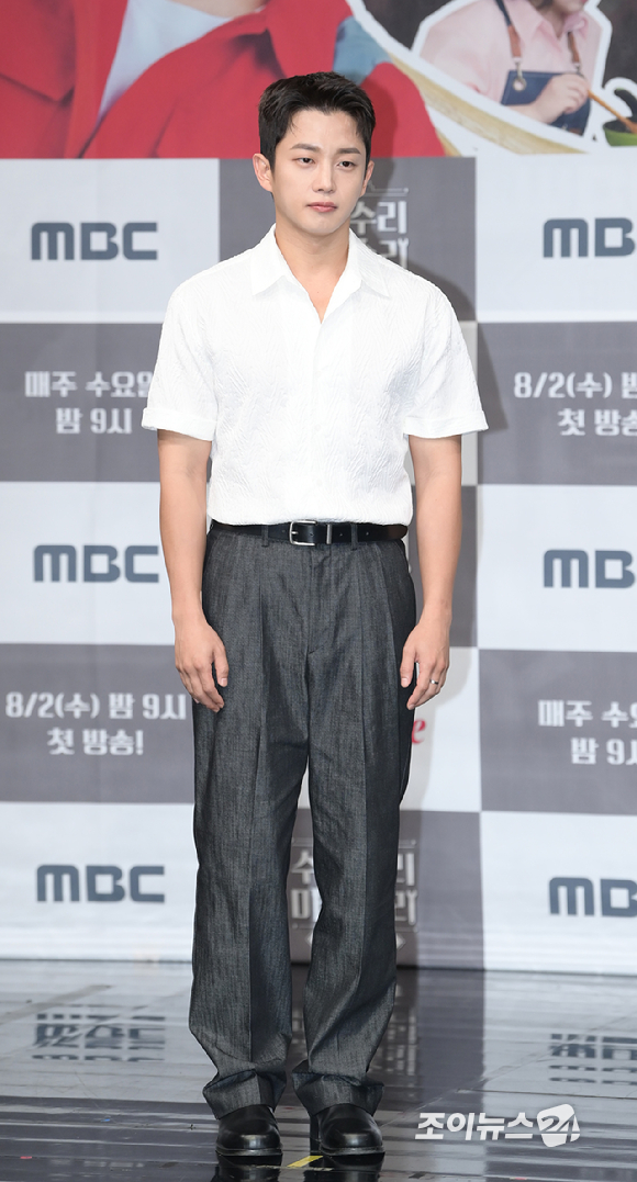 배우 김민석이 31일 오후 서울 마포구 상암동 MBC 사옥에서 열린 MBC, 라이프타임 공동제작 빈집 재생 프로젝트 '빈집살래 시즌3-수리수리 마을수리'(이하 '빈집살래3') 제작발표회에 참석하고 있다. [사진=정소희 기자]