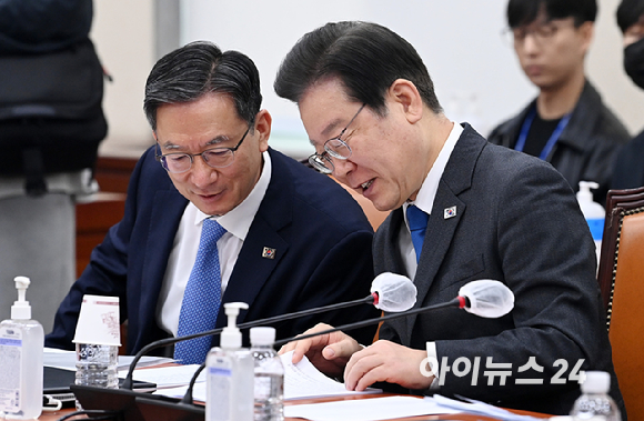 대통령실은 29일 강훈식 대통령비서실장의 브리핑을 통해 이재명 대통령의 장관급 추가 인선을 발표했다. 사진 왼쪽 위부터 구윤철 기획재정부 장관 후보자, 이진숙 교육부 장관 후보자, 정성호 법무부 장관 후보자. 사진 왼쪽 아래부터 윤호중 행정안전부 장관 후보자, 김정관 산업통상자원부 장관 후보자, 정은경 보건복지부 장관 후보자. 2025.6.29 [사진=연합뉴스]