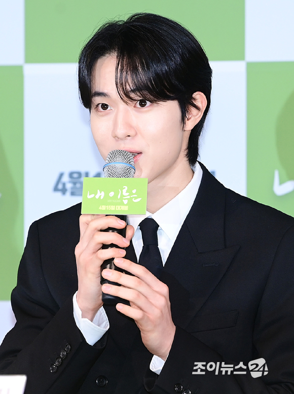 배우 염혜란과 신우빈이 2일 오후 서울 용산구 CGV 용산아이파크몰에서 열린 영화 '내 이름은'(감독 정지영) 언론시사회에 참석하고 있다. [사진=정소희 기자]