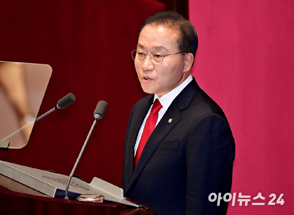 윤재옥 국민의힘 원내대표가 21일 오전 서울 여의도 국회에서 열린 본회의에서 교섭단체 대표연설을 하고 있다. [사진=곽영래 기자]