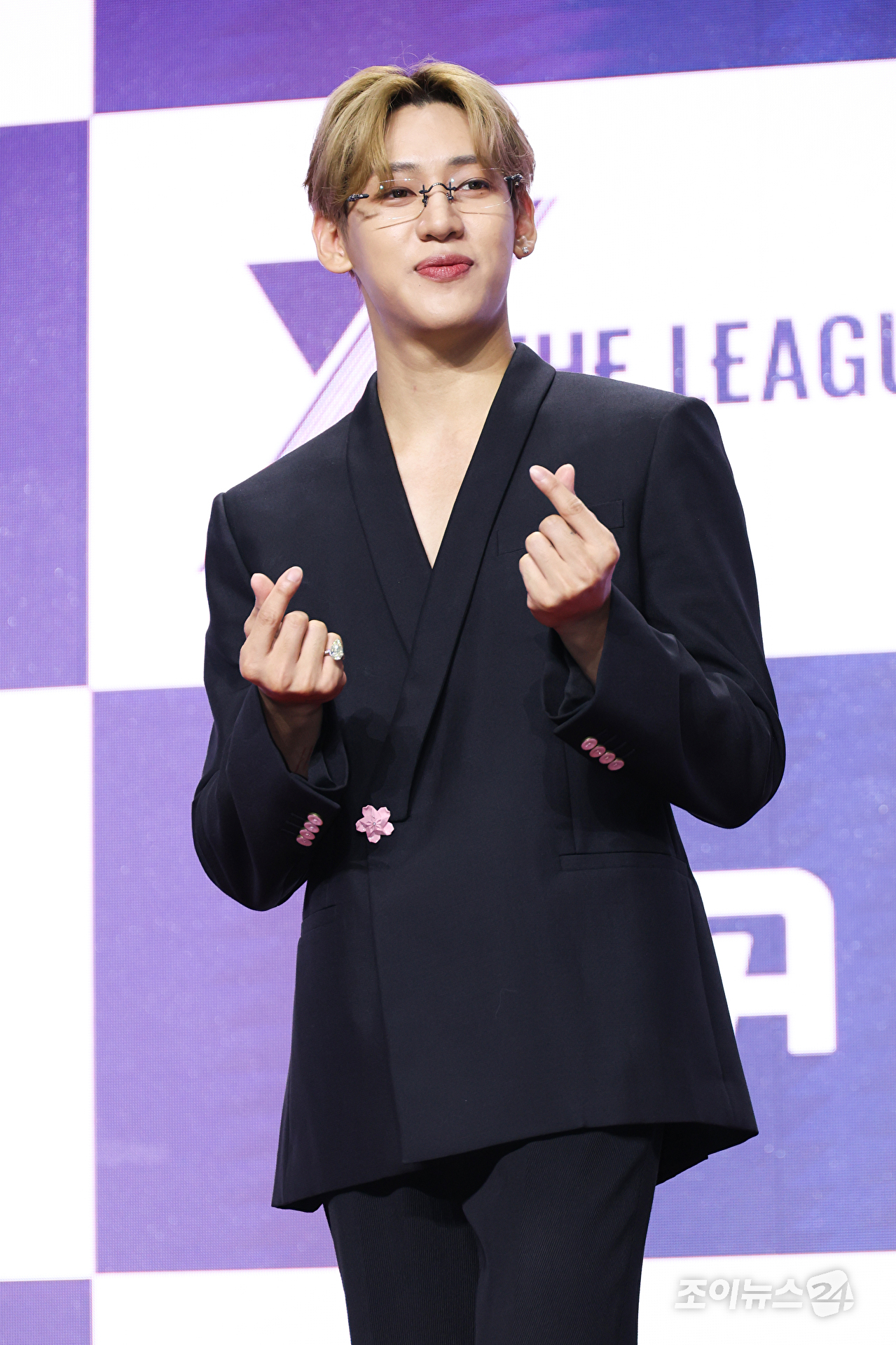 그룹 갓세븐 뱀뱀이 30일 오전 서울 마포구 상암동 큐브컨벤션센터에서 진행된 ENA 신규 예능프로그램 '엑스 더 리그(X THE LEAGUE)' 제작발표회에 참석해 포즈를 취하고 있다. [사진=문수지 기자]