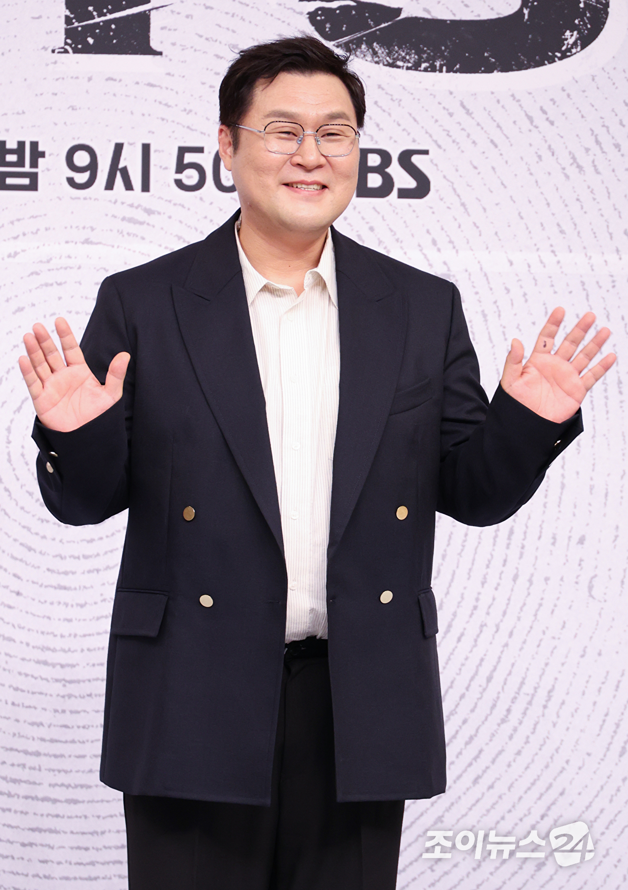 배우 윤경호가 25일 오후 서울 양천구 목동 SBS에서 진행된 SBS 새 금토드라마 '김부장' 제작발표회에 참석해 포즈를 취하고 있다. [사진=문수지 기자]