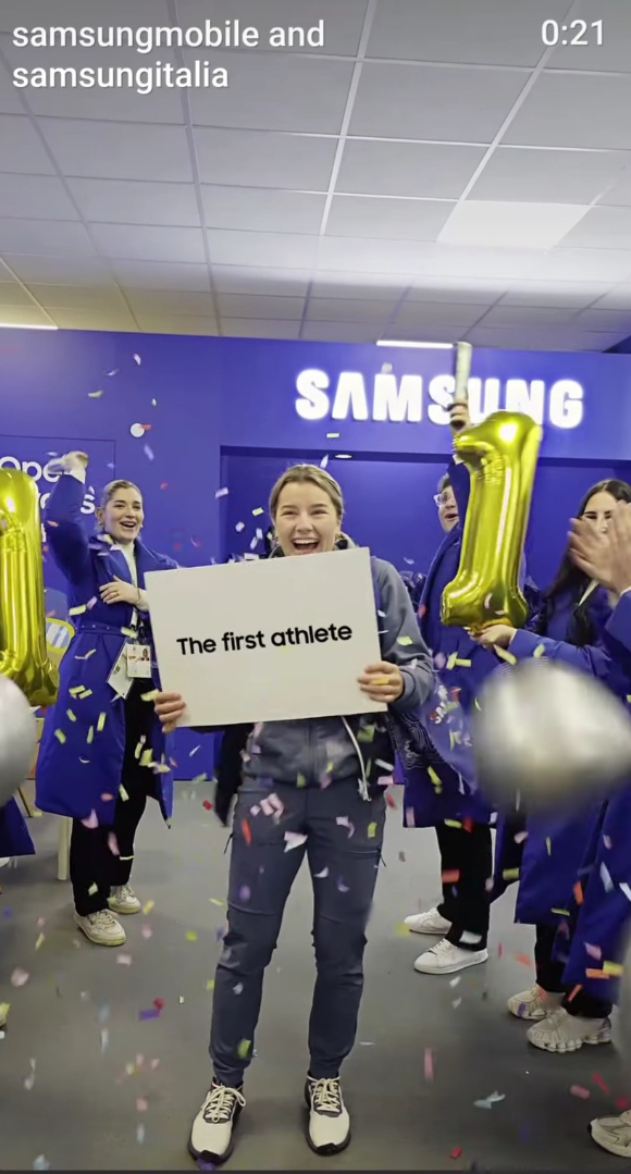 삼성 하우스를 첫 방문한 오로라 로바스 노르웨이 국가대표 스피드 스케이팅 선수. [사진=삼성전자 이탈리아법인 인스타그램 캡처]