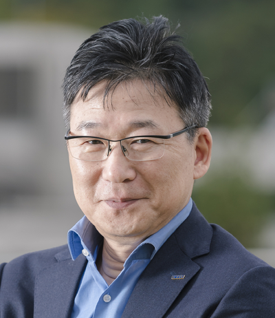 ETRI 지능화융합연구소 김형준 소장이 지난 9일, 스위스 제네바에서 개최된 국제전기통신연합(ITU) 세계전기통신표준화총회(WTSA-20)에서 사물인터넷・스마트시티 연구반의 의장에 피선됐다. [사진=ETRI]