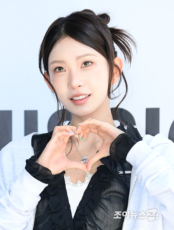 故최진실 딸 인플루언서 최준희가 24일 오후 서울 성동구 성수동 더블유미션에서 열린 홀리넘버세븐 X 코타로 타니야마 콜라보 팝업 오프닝 행사에 참석하고 있다. [사진=정소희 기자]