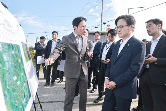 최태원 이어 광주 찾은 김정관 "기업 투자 적기에…전력·용수 확보 만전"