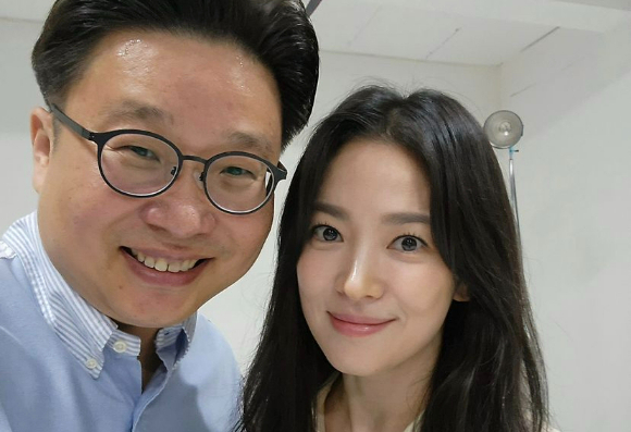 배우 송혜교와 서경덕 성신여대 교수가 미국 라크마(LACMA) 홈페이지에 &lsquo;한글 지도&rsquo;를 제공한다. [사진=서경덕 교수 인스타그램]