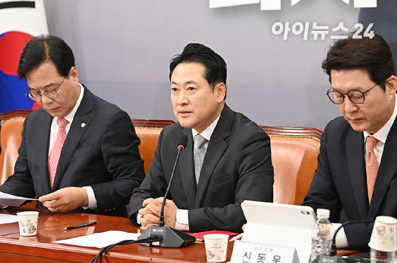 장동혁 국민의힘 대표가 18일 국회에서 열린 최고위원회의에서 발언하고 있다. [사진=곽영래 기자]